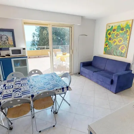 26tl - 3p Climatisé Avec Parking Et Terrasse *